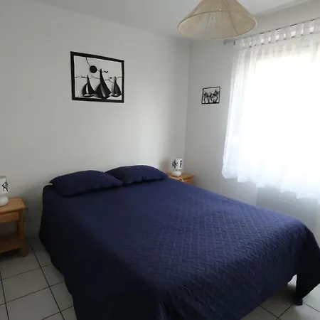 Rez De Jardin à 100m De La *